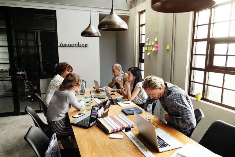 programa de gestión para fundaciones en Valencia - trabajando