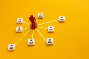 programa de gestión para asociaciones-muñeco