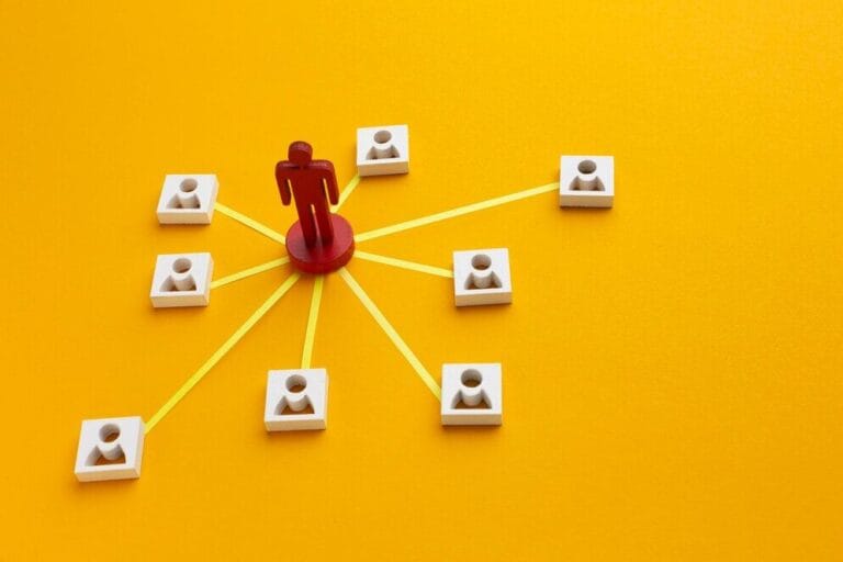 programa de gestión para asociaciones-muñeco